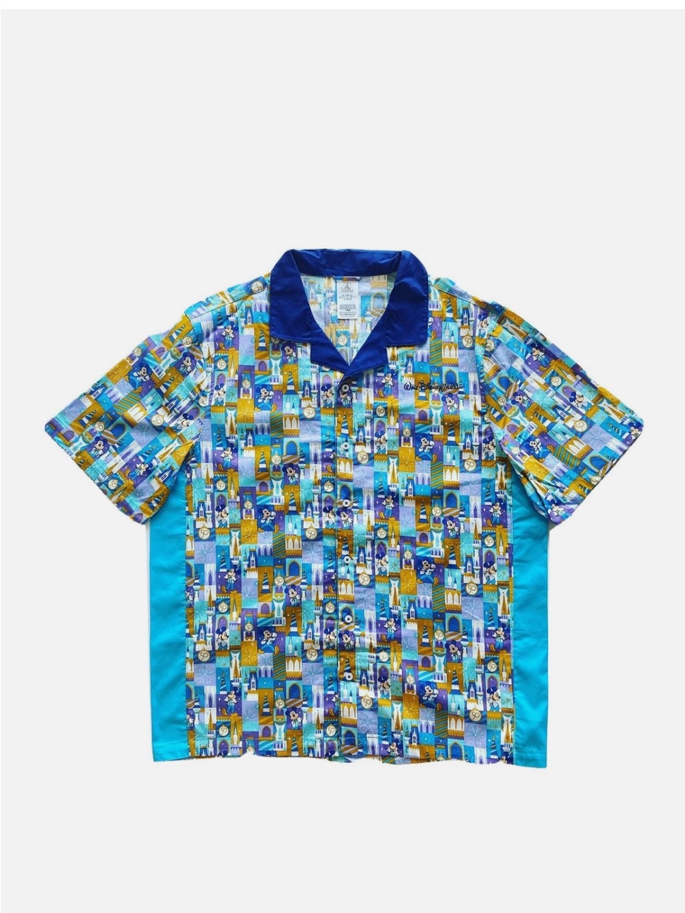 🏰 Walt Disney World 50th
Anniversary Retro Button Up Camp
Shirt